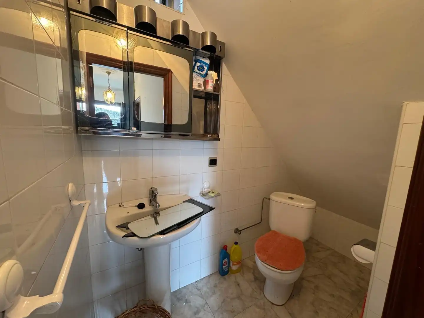 Bathroom of Houses for sale in Vega de Espinareda  with Heating