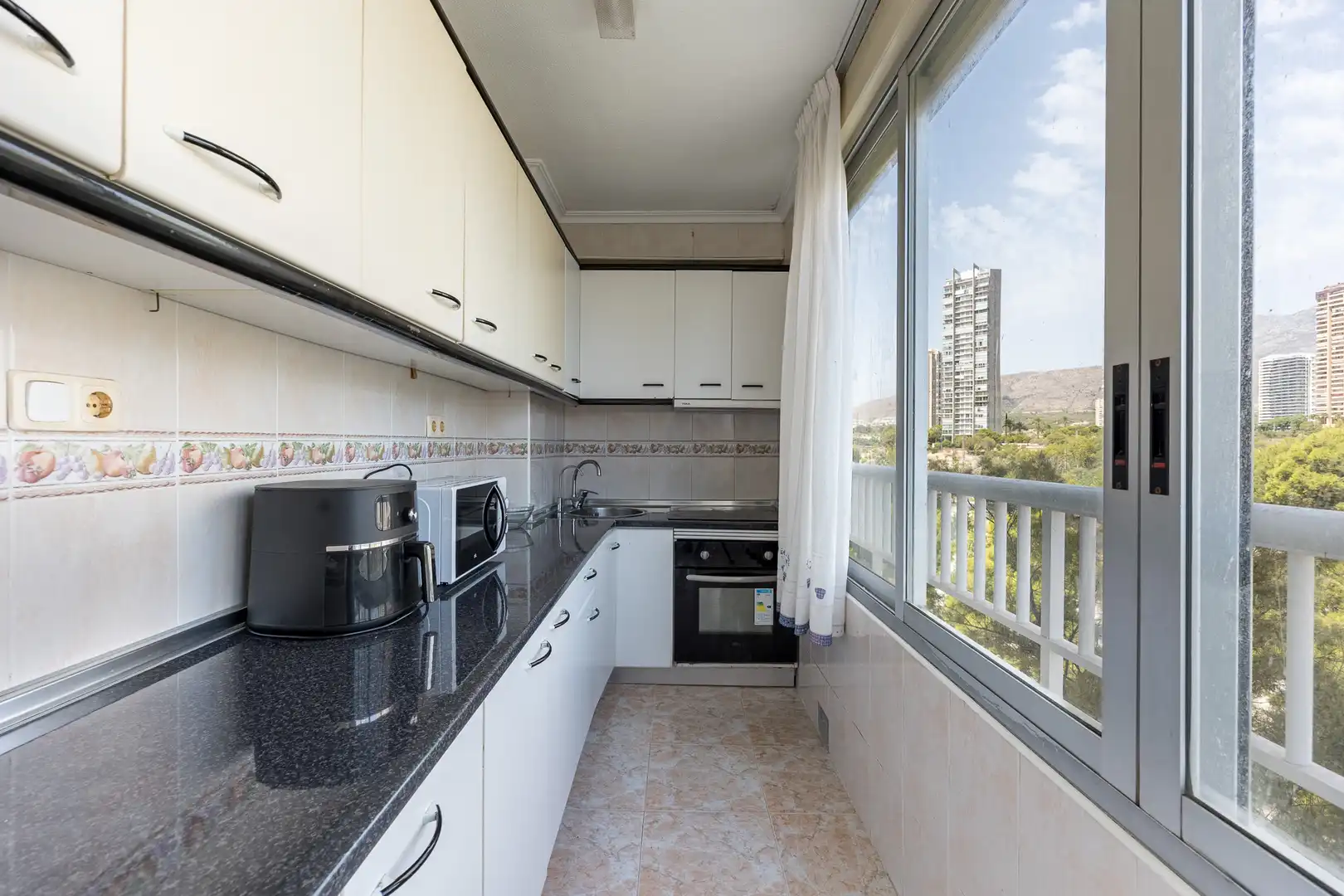 Kitchen of Apartments for sale in Benidorm  with Swimming Pool, Furnished and Community pool