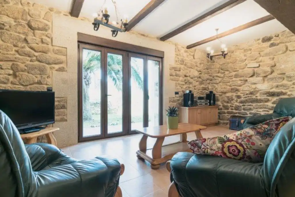 Sala de estar de Casa o chalet en venta en Lousame con Calefacción, Jardín privado y Parquet