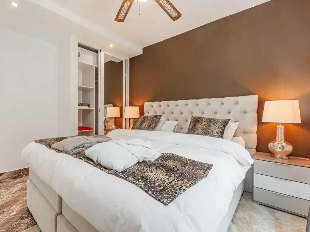 Houses for sale in Carrer d'Holanda, 12, Pueblo Español - Coveta Fumá