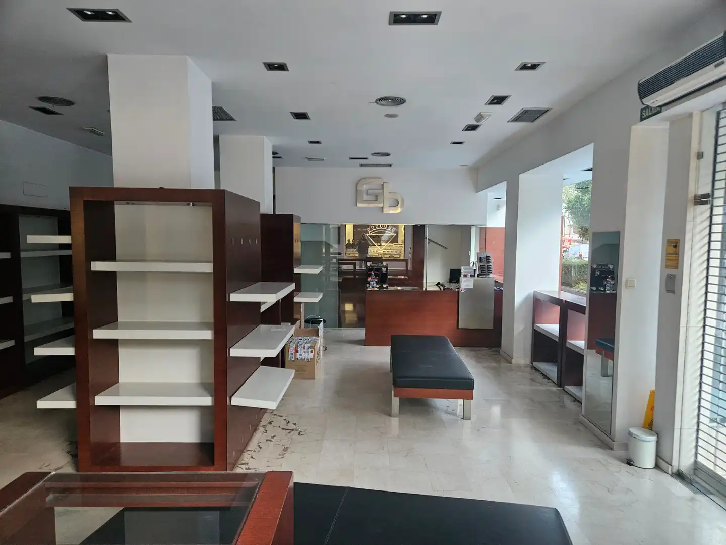 Local comercial en venda a Avenida Ramón y Cajal, imagen 5