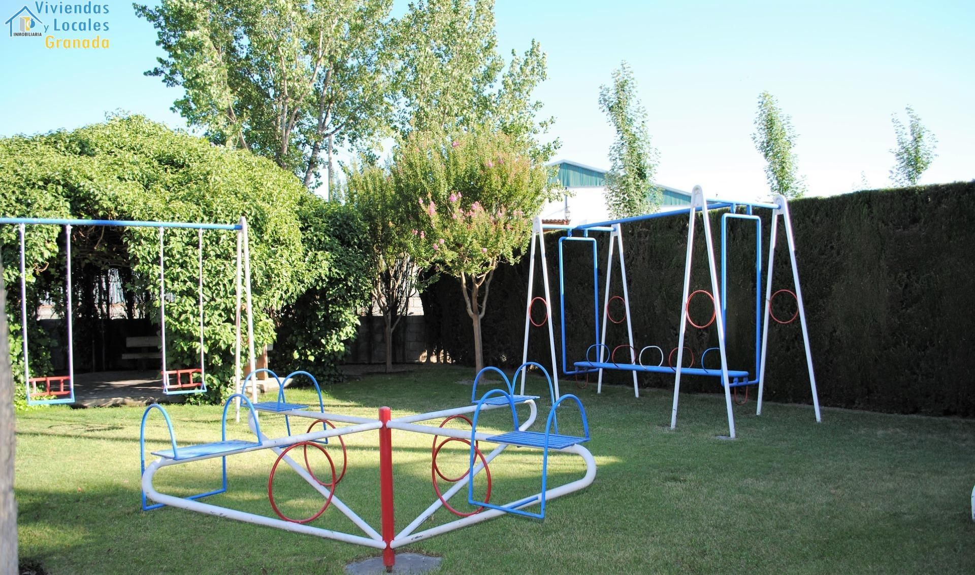 Jardí de Casa o xalet en venda en  Granada Capital amb Aire condicionat, Calefacció i Jardí privat