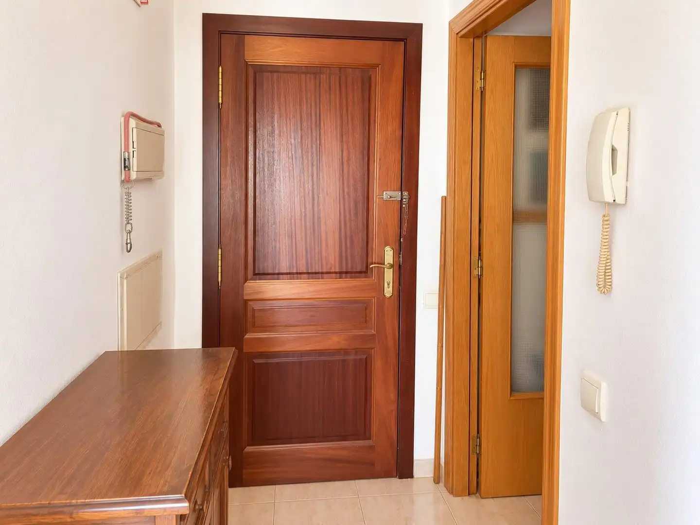 Wohnung zum Verkauf in Alcanar mit Klimaanlage, Heizung und Terrasse