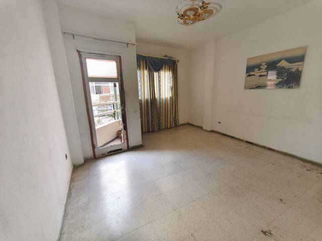 Piso en Venta en General Mas de Gaminde en Alcaravaneras