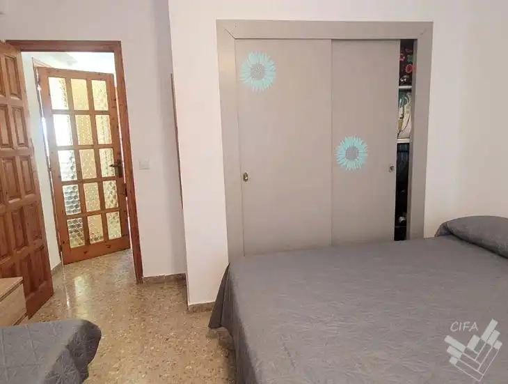 Bedroom of Flat for sale in Casco Urbano