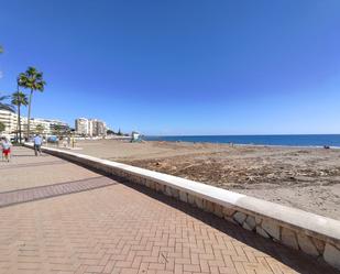 Vista exterior de Pis en venda en Fuengirola amb Aire condicionat, Terrassa i Moblat