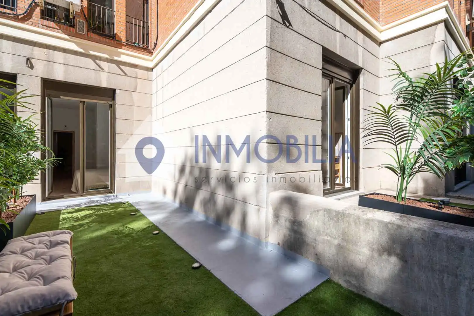 Außenansicht von Wohnung zum Verkauf in Madrid mit Klimaanlage, Heizung und Terrasse