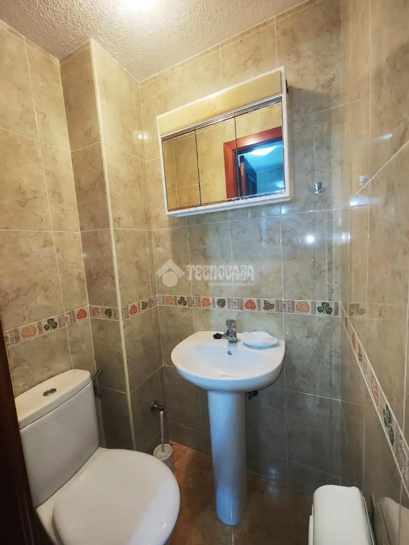 Baño de Piso en venta en Andújar con Aire acondicionado
