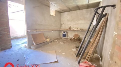 CASA EN SANT JOAN DE MORÓTe presentamos esta grandiosa casa esquinera de 550m2 construidos y dos plantas. En la planta baja encont, imatge 2