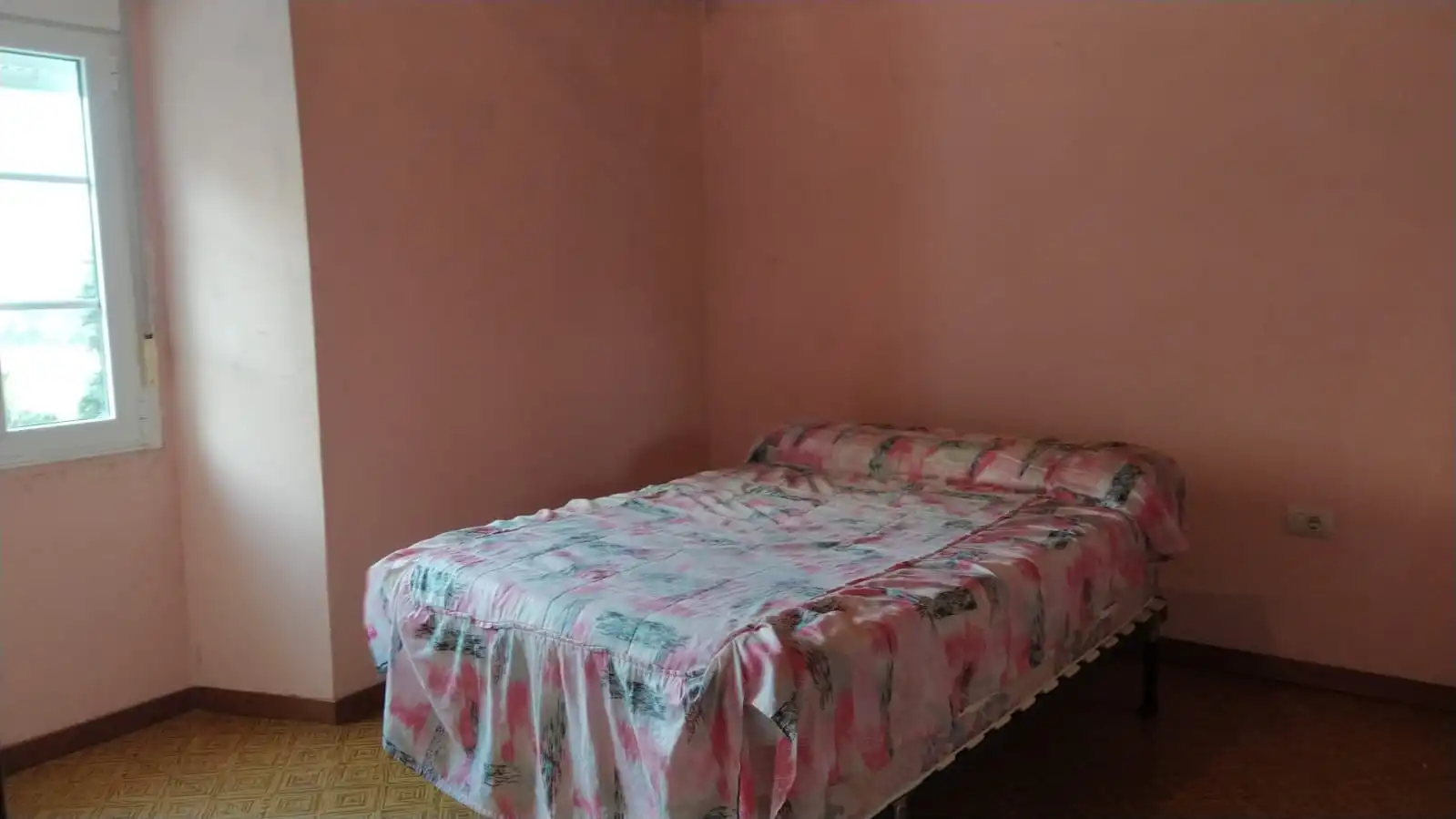 Dormitori de Casa o xalet en venda en Cariño amb Jardí privat, Parquet i Terrassa