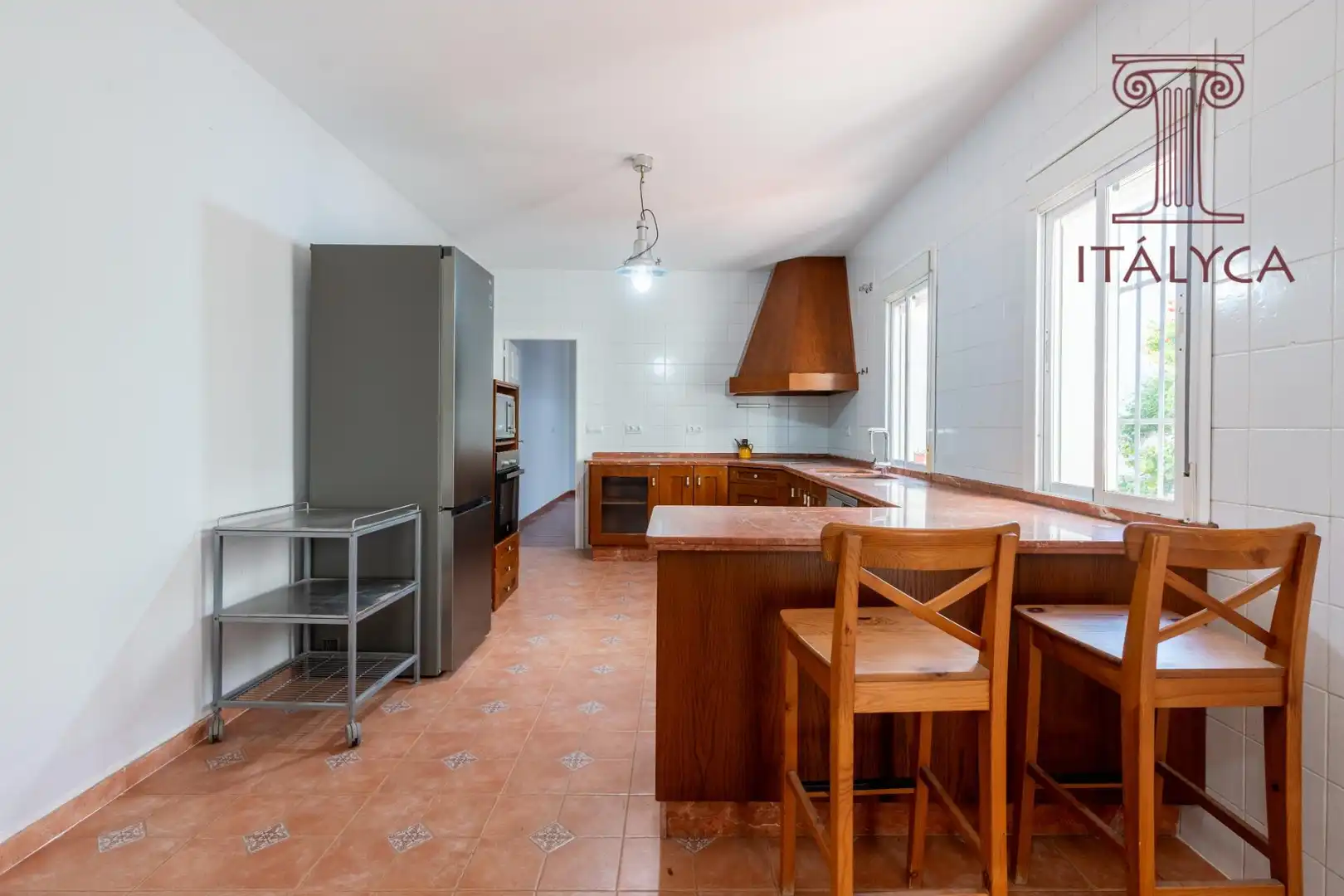 Cuina de Casa o xalet en venda en Bormujos amb Aire condicionat, Calefacció i Jardí privat