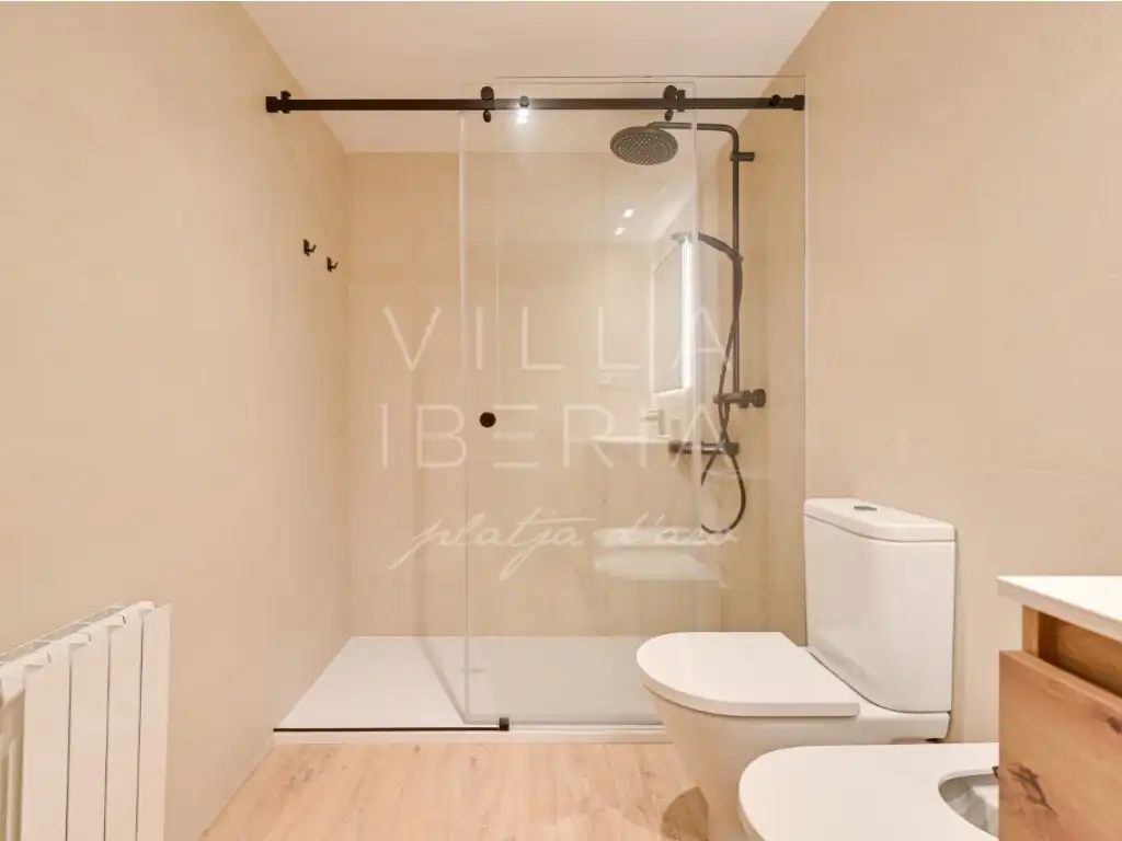 Apartament amb piscina en venda a Avenida Catalans Universals Dels 8, imagen 17