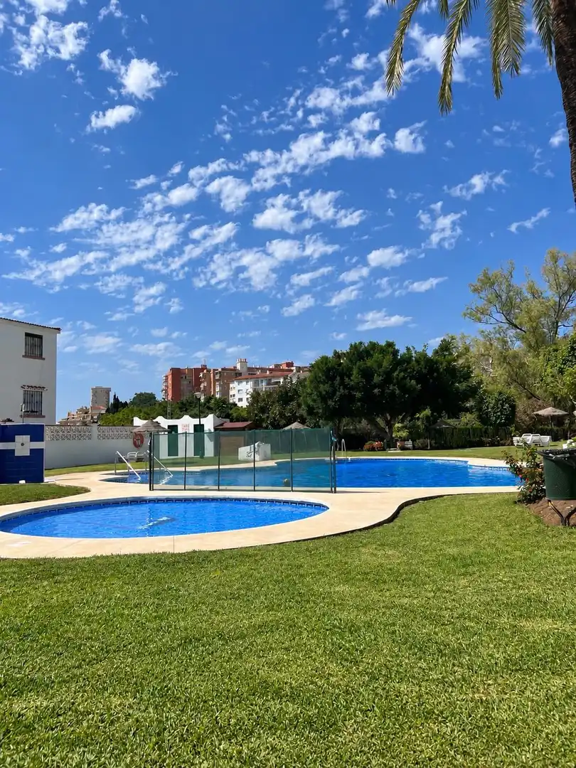 Piscina de Casa adosada de lloguer en Playamar - Benyamina