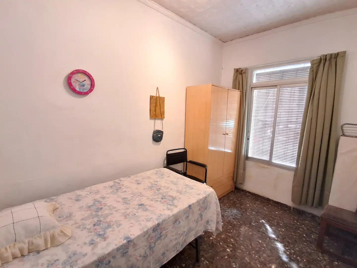 Dormitori de Casa o xalet en venda en Casc Urbà