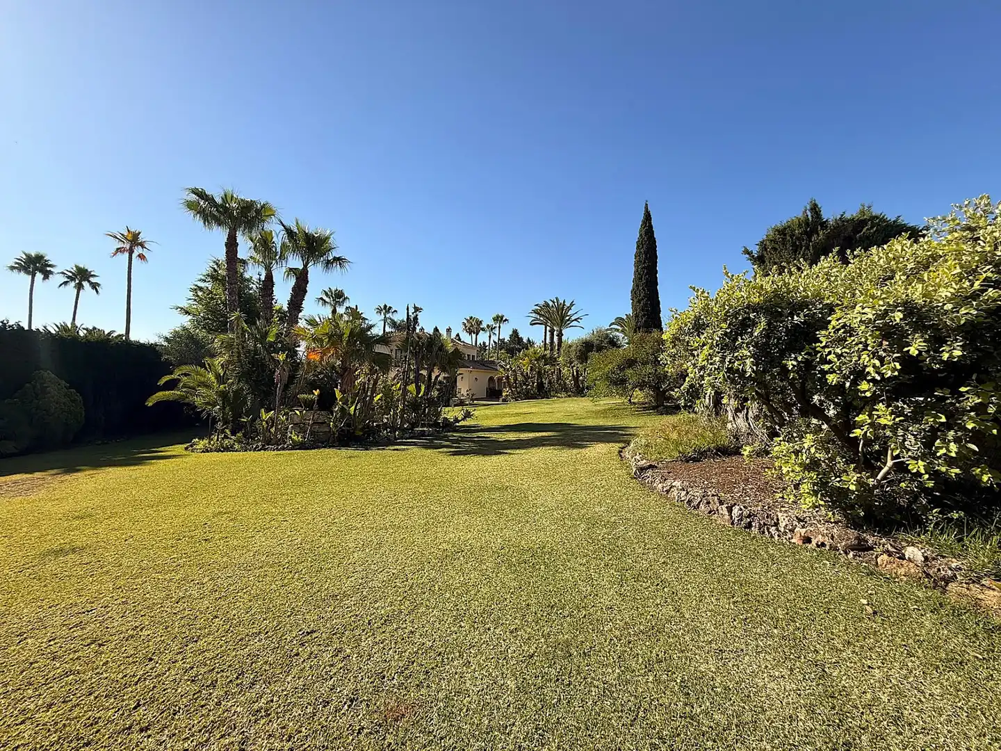 Jardí de Casa o xalet en venda en Estepona amb Aire condicionat, Jardí privat i Terrassa