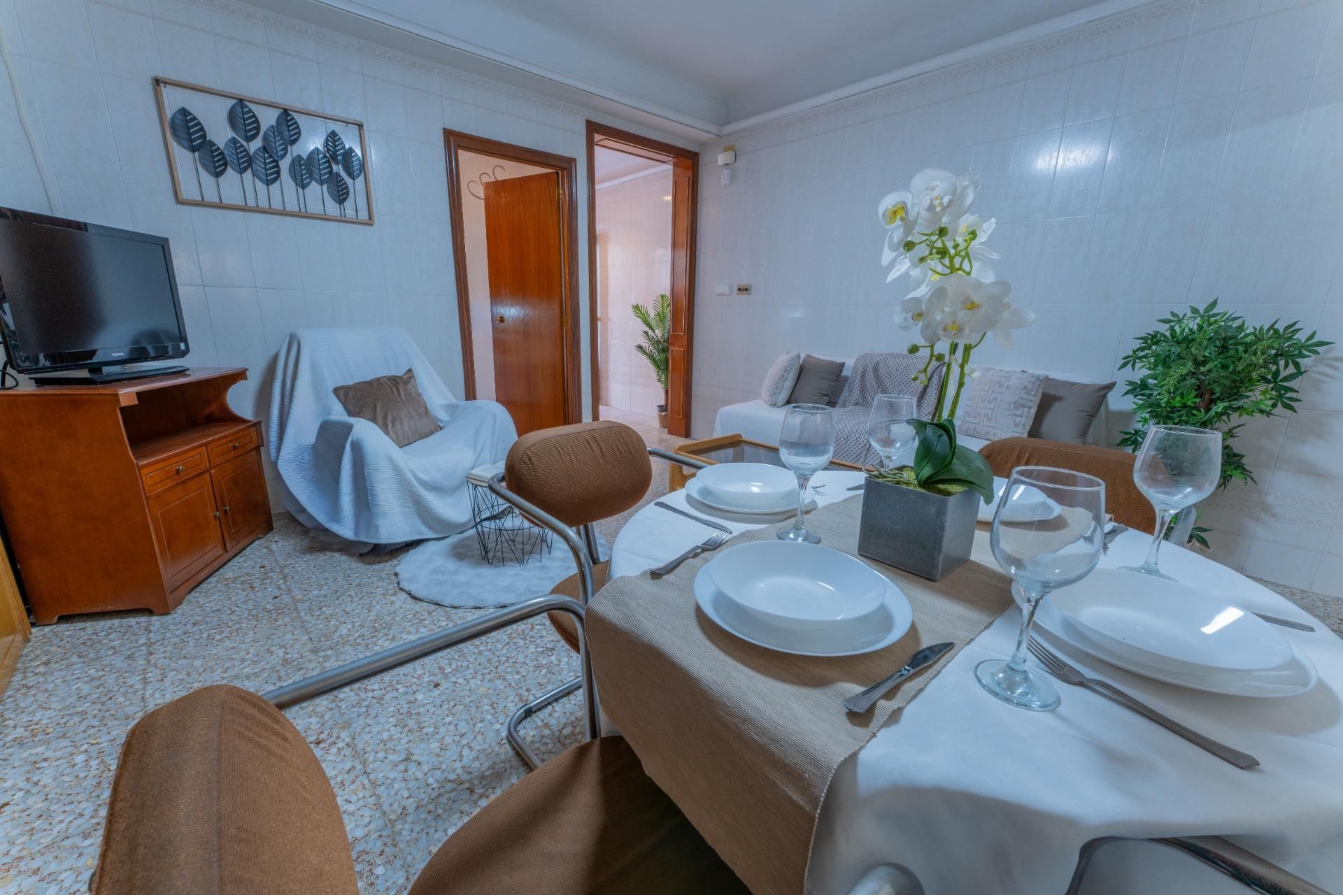 Dormitori de Planta baixa en venda en Elche / Elx amb Aire condicionat