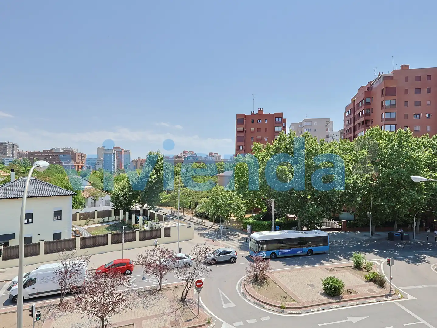 Exterior view of Flat for sale in Madrid  with Heating, Terrace and Storage room