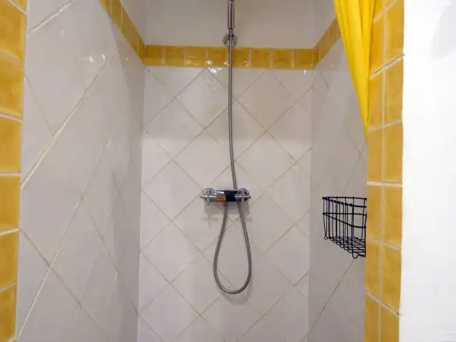 Bany de Casa o xalet en venda en Dos Hermanas amb Aire condicionat, Terrassa i Balcó
