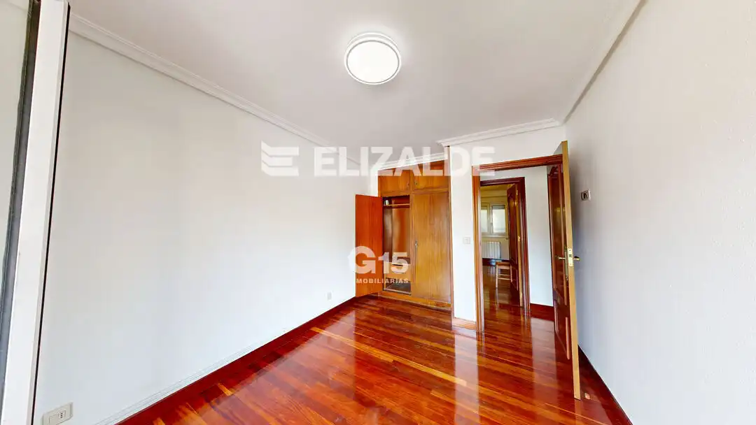 Habitación de Piso en venta en Hernani con Terraza, Trastero y Balcón