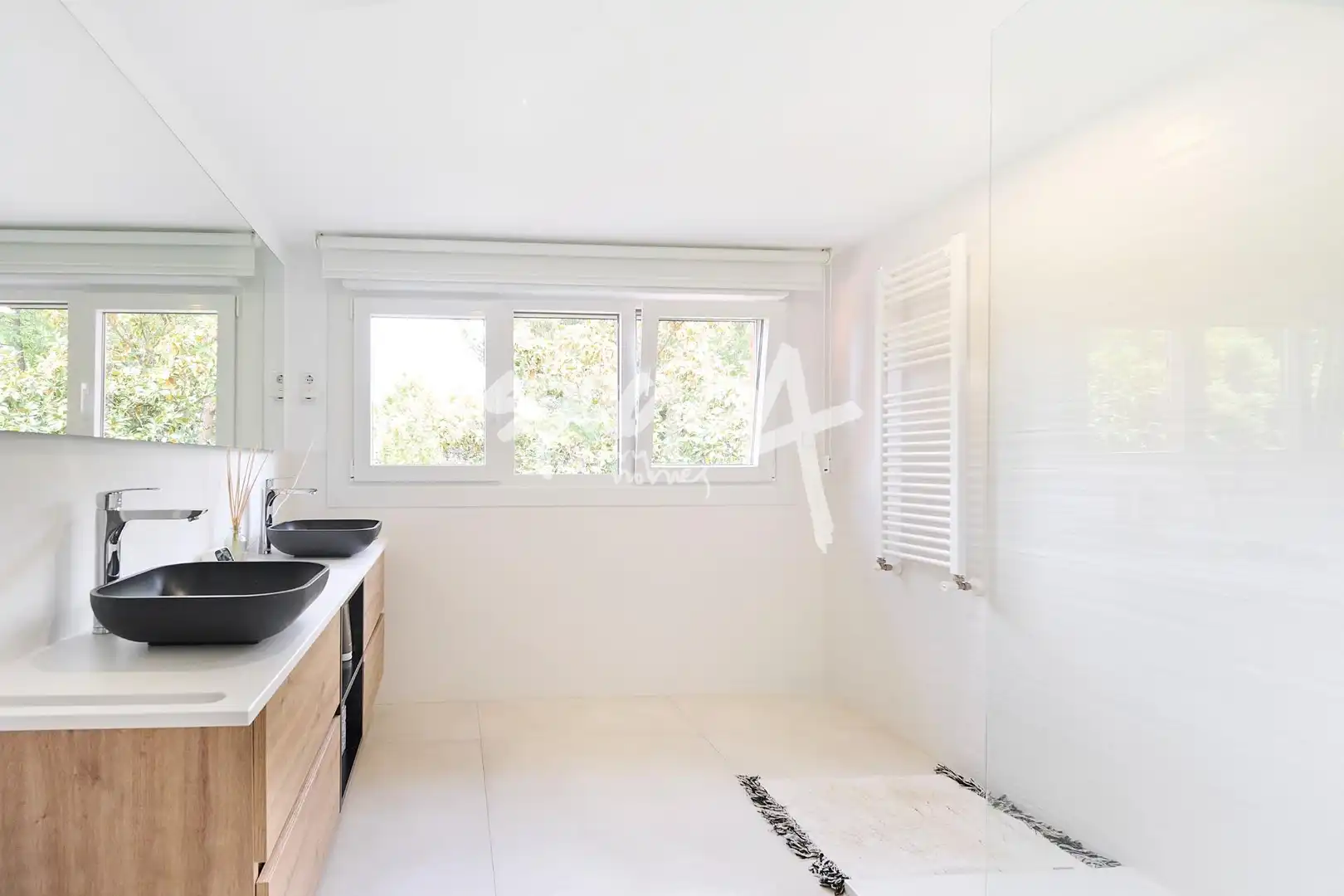 Baño de Casa o chalet de alquiler en Boadilla del Monte con Aire acondicionado, Calefacción y Jardín privado