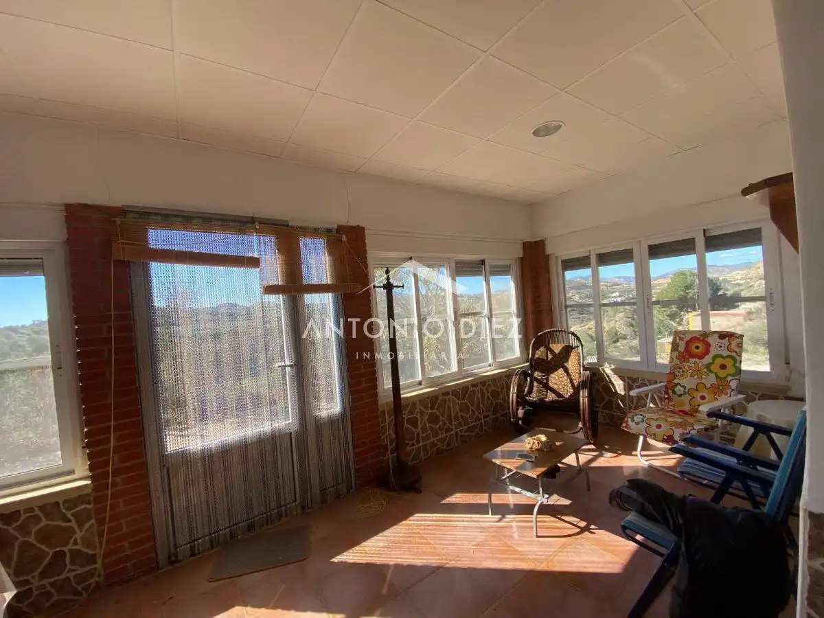Wohnzimmer von Country house zum Verkauf in Aspe mit Klimaanlage, Terrasse und Abstellraum