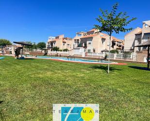 Jardí de Casa o xalet en venda en Orihuela amb Aire condicionat, Terrassa i Balcó