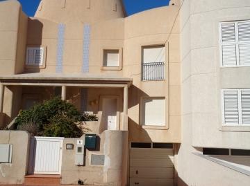 Foto 4 de Casa adosada en venta en Calle Arcoiris, 6, Almerimar, El Ejido