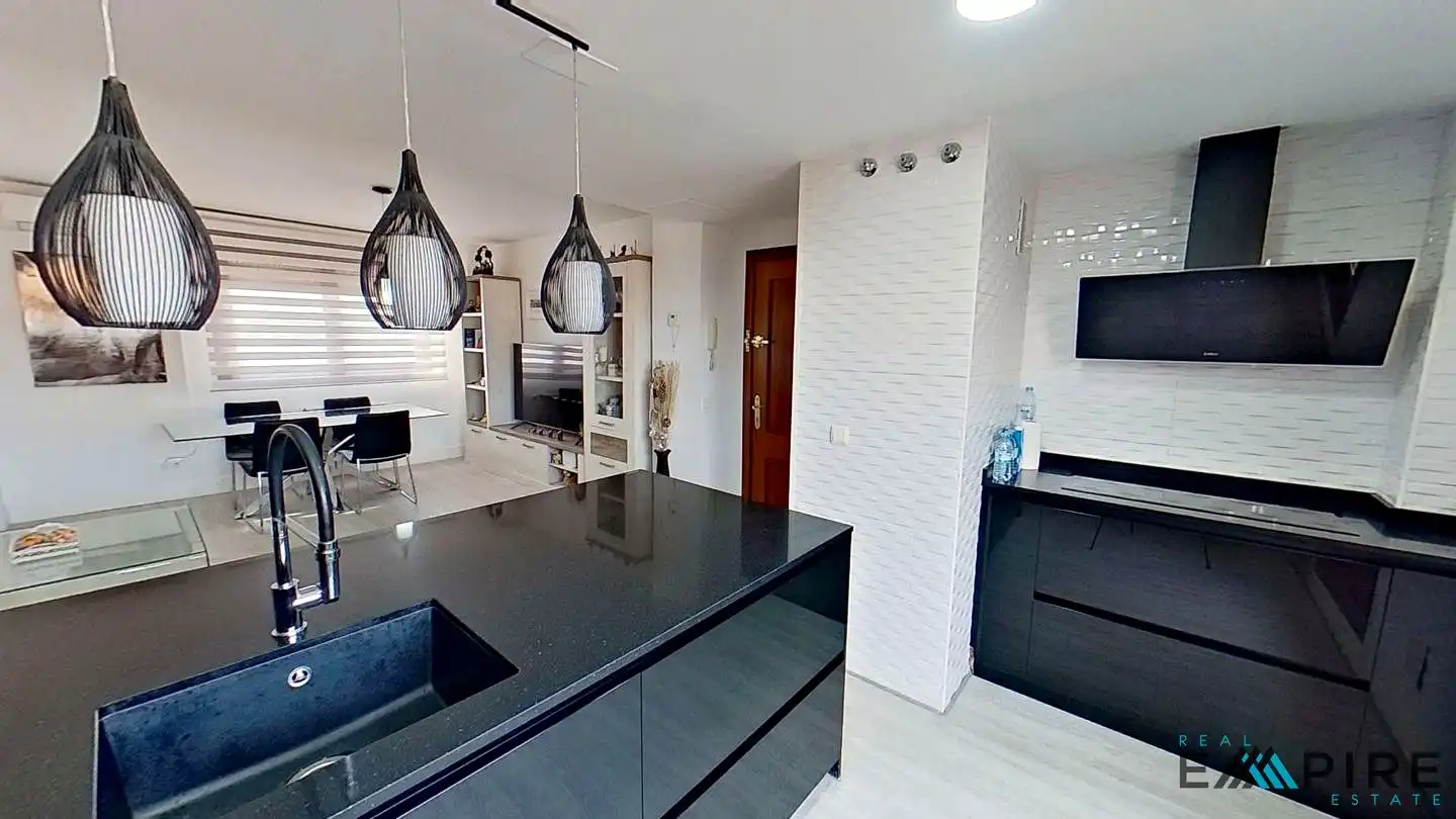 Cocina de Ático en venta en Illescas con Aire acondicionado, Calefacción y Jardín privado