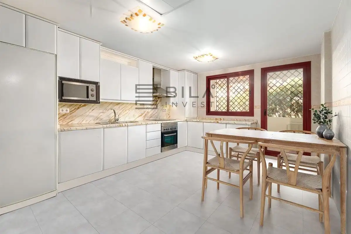 Flat with pool for sale in Torrequebrada, imagen 8