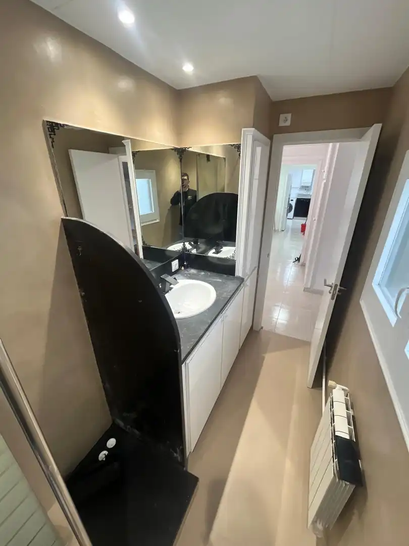 Baño de Piso de alquiler en Girona con Terraza