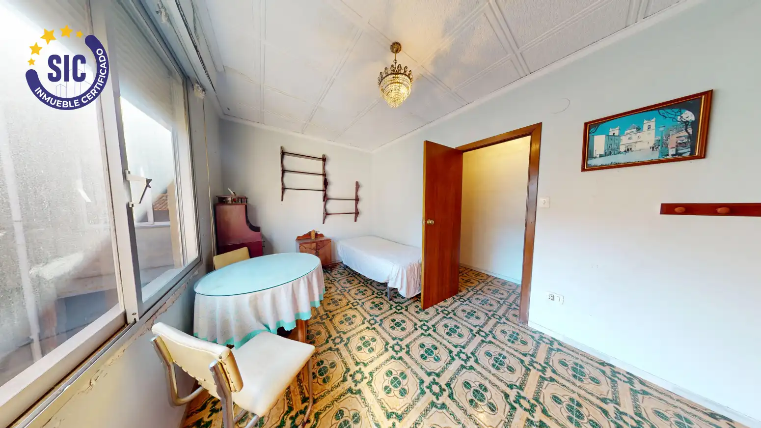 Habitación de Casa adosada en venta en Benifaió