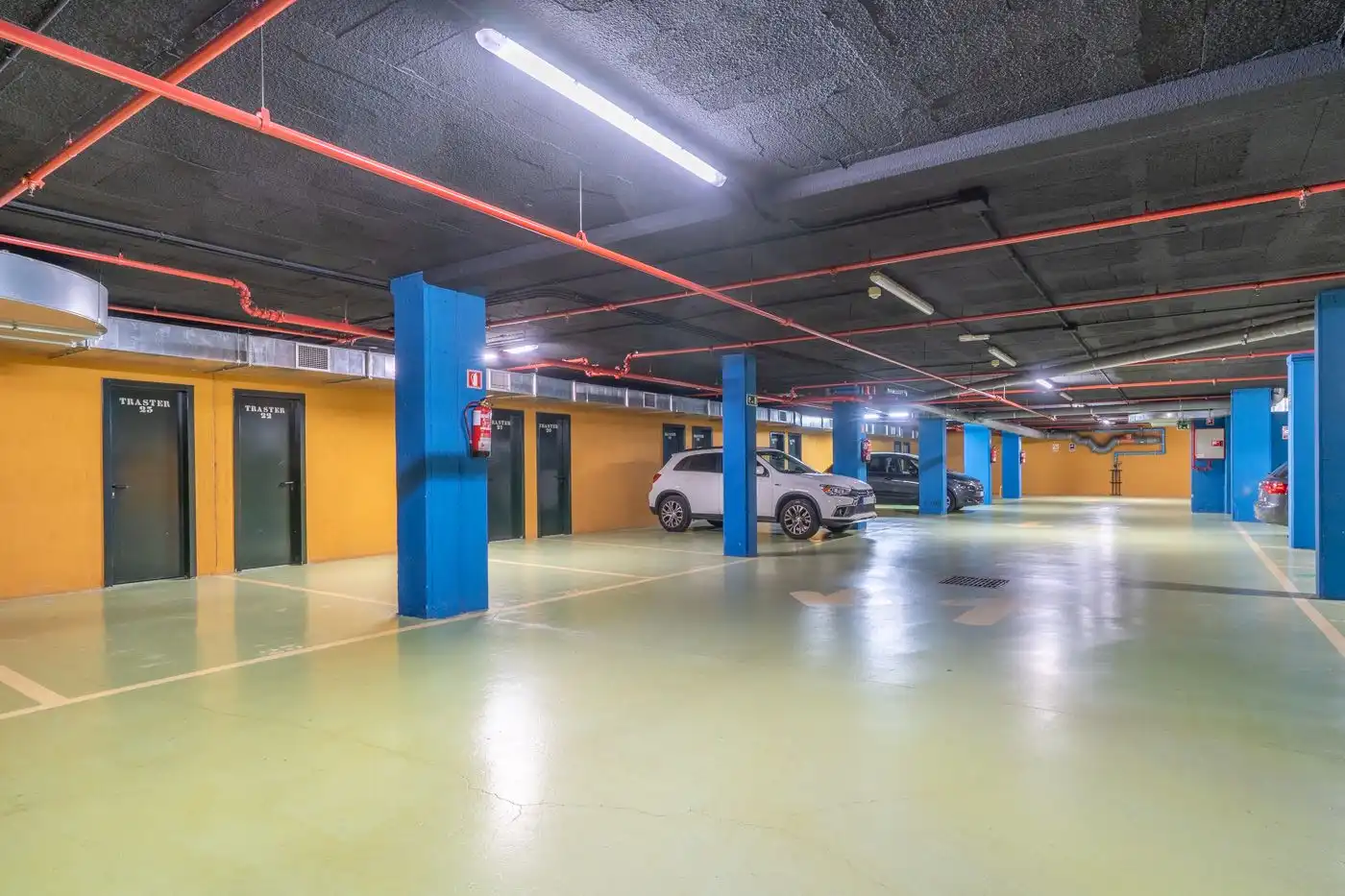 Parking of Garage for rent in Mataró