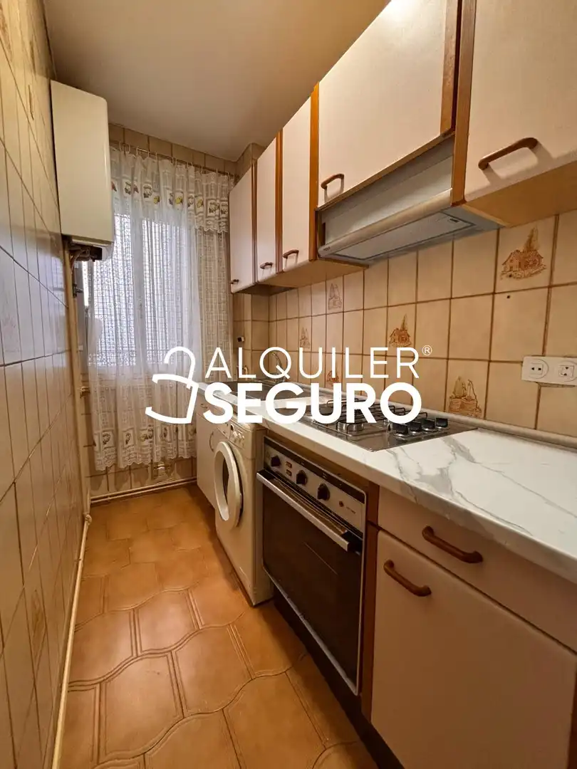 Küche von Wohnung zur Miete in Madrid mit Klimaanlage und Heizung