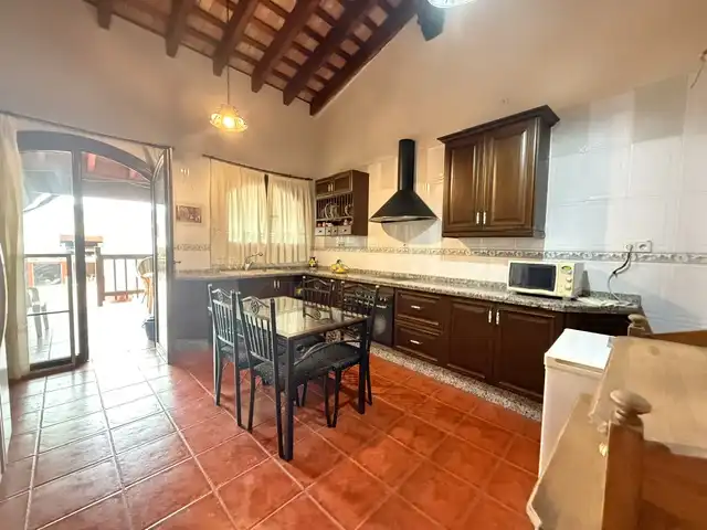Adossat amb piscina en venda a Calle Cura Don Amadeo Moreno, imagen 4