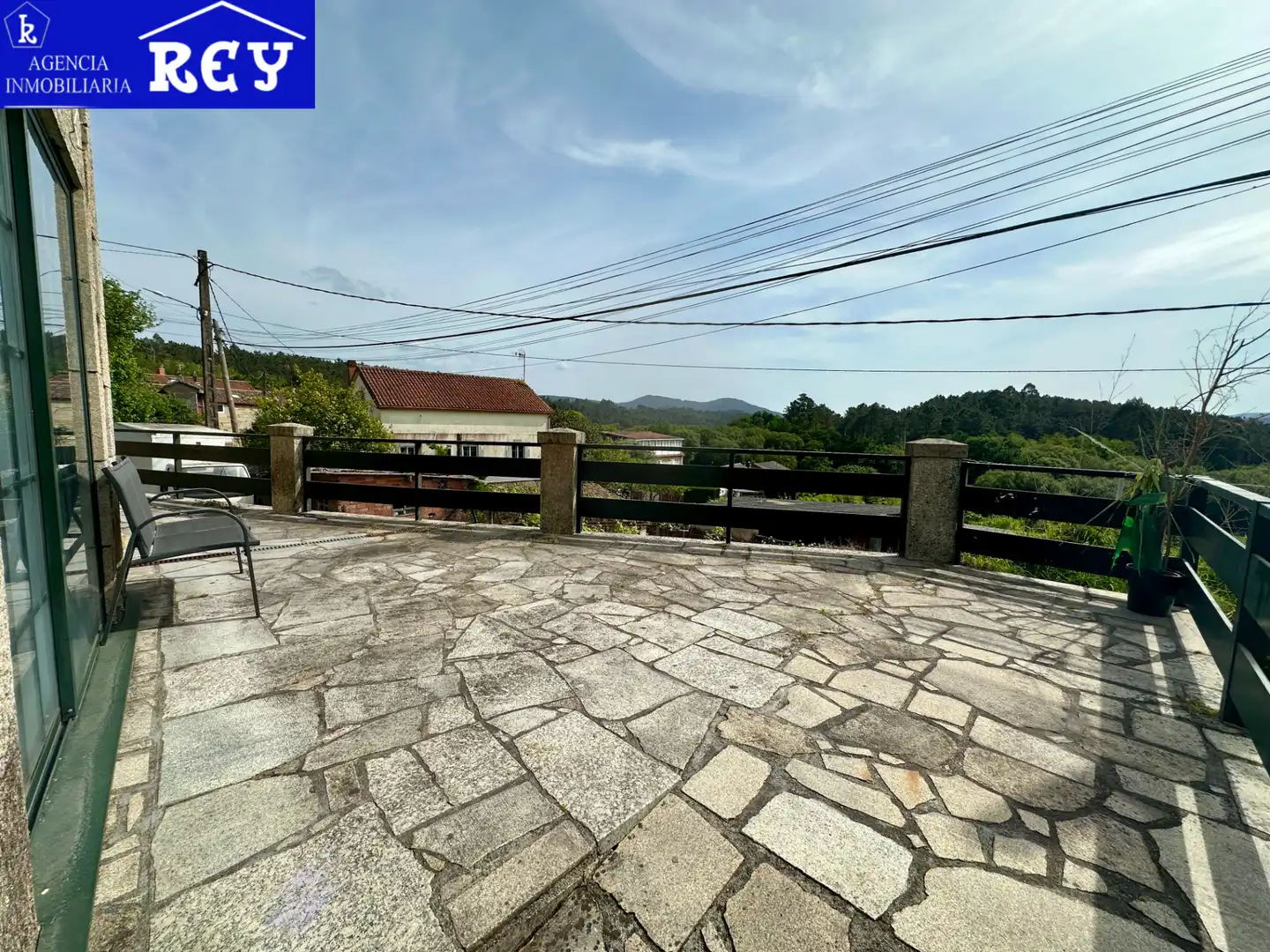 Terrassa de Casa o xalet en venda en Ames amb Calefacció, Jardí privat i Parquet