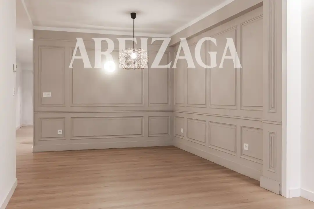 Piso en venta en Antiguo