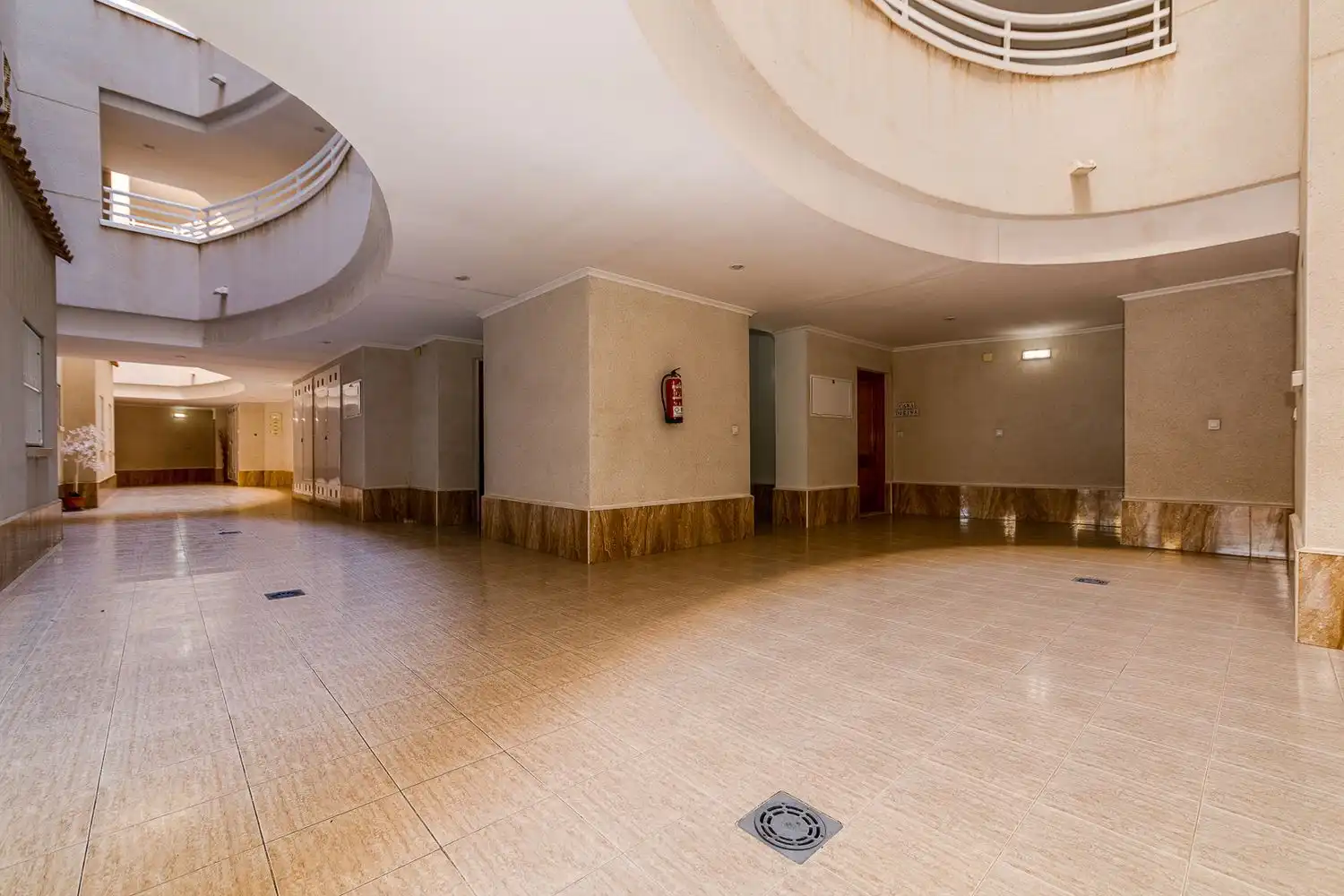 Piso en venta en Torrevieja con Terraza y Amueblado