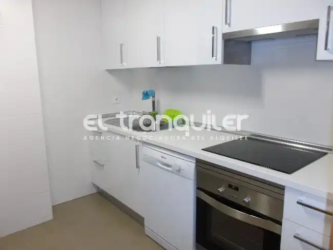 Cuina de Pis de lloguer en Pinto amb Aire condicionat, Terrassa i Traster