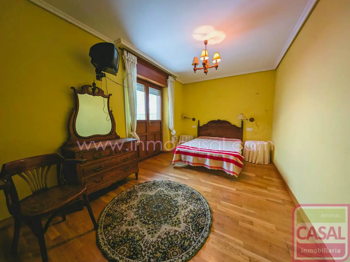 Habitación de Casa o chalet en venta en León Capital  con Calefacción, Trastero y Amueblado