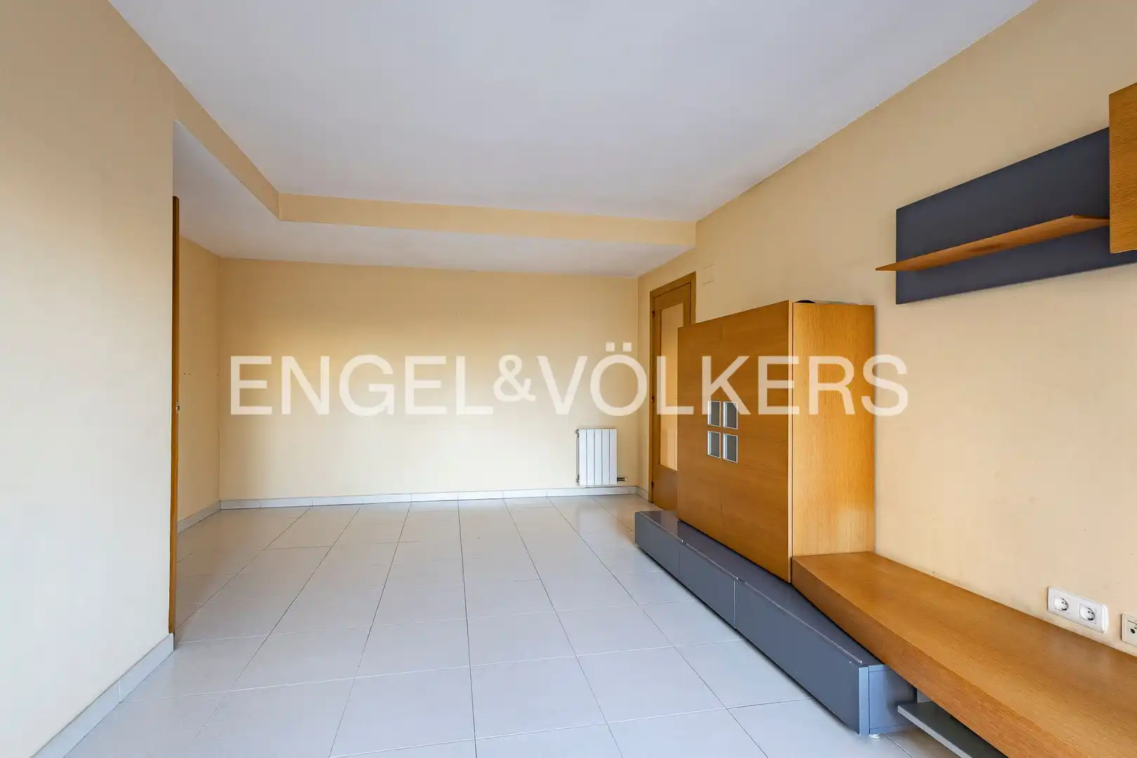 Living room of Flat for sale in Sant Joan Despí  with Air Conditioner, Heating and Terrace