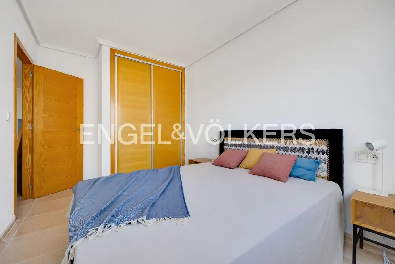 Habitación de Apartamento en venta en San Fulgencio con Aire acondicionado, Calefacción y Trastero