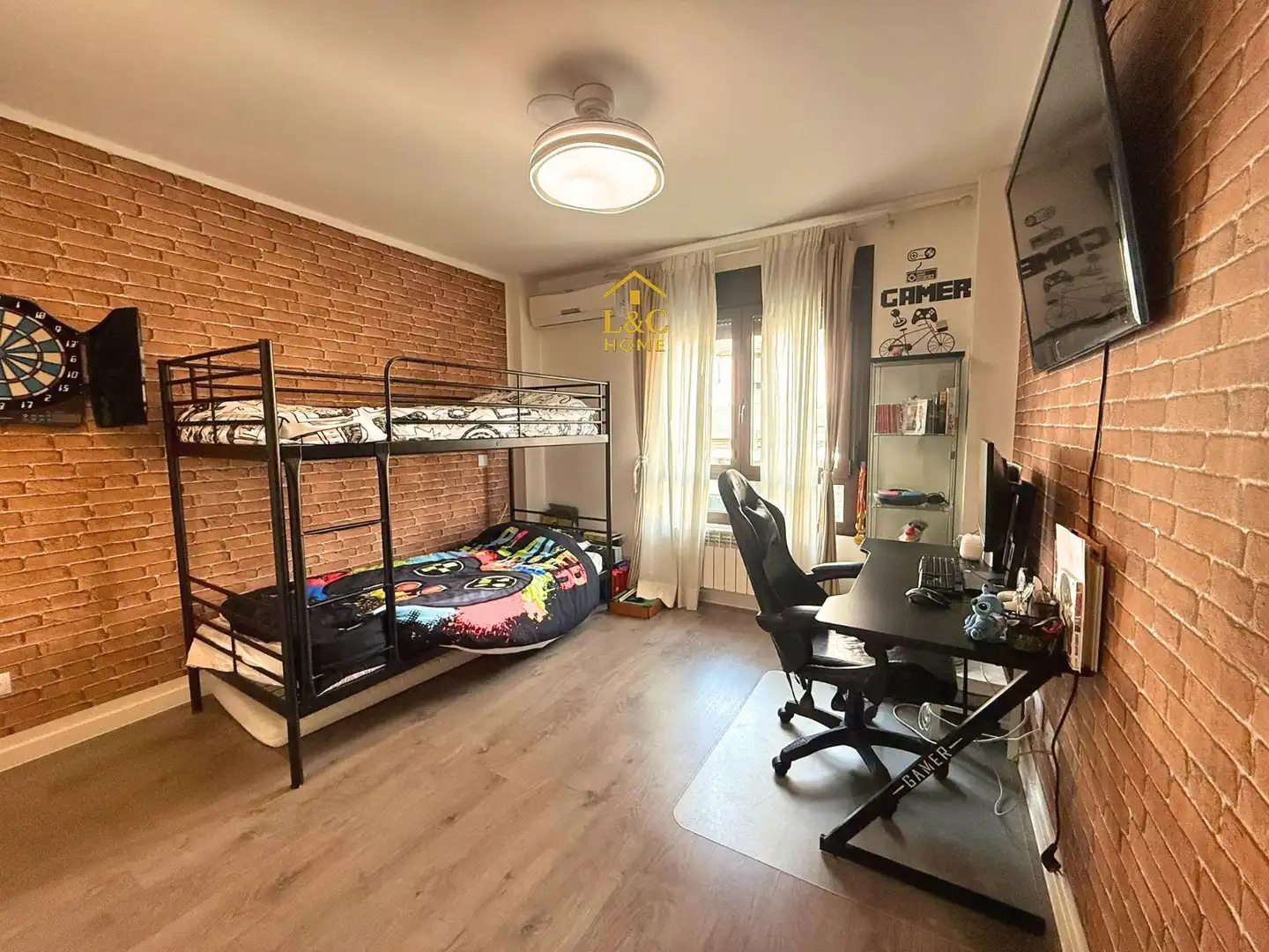 Habitación de Casa o chalet en venta en Rivas-Vaciamadrid con Aire acondicionado, Calefacción y Jardín privado