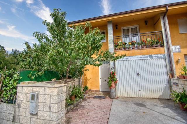 Casa adosada en Venta en Carandía