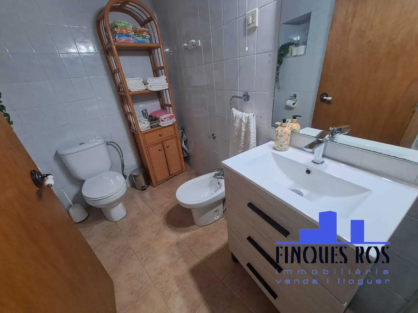 Casa adosada en venta en Traiguera con Terraza, Trastero y Amueblado