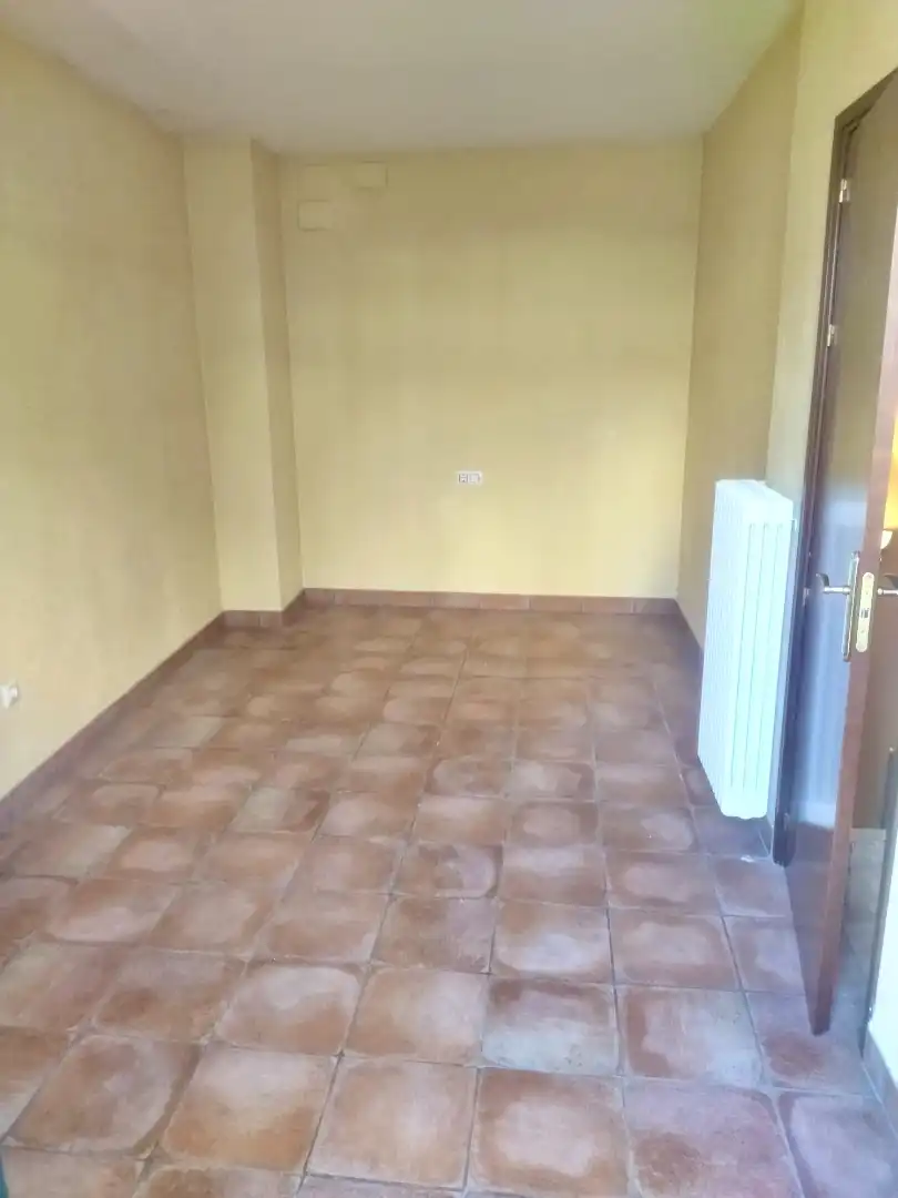 Dúplex en venta en Llagostera con Calefacción, Terraza y Balcón