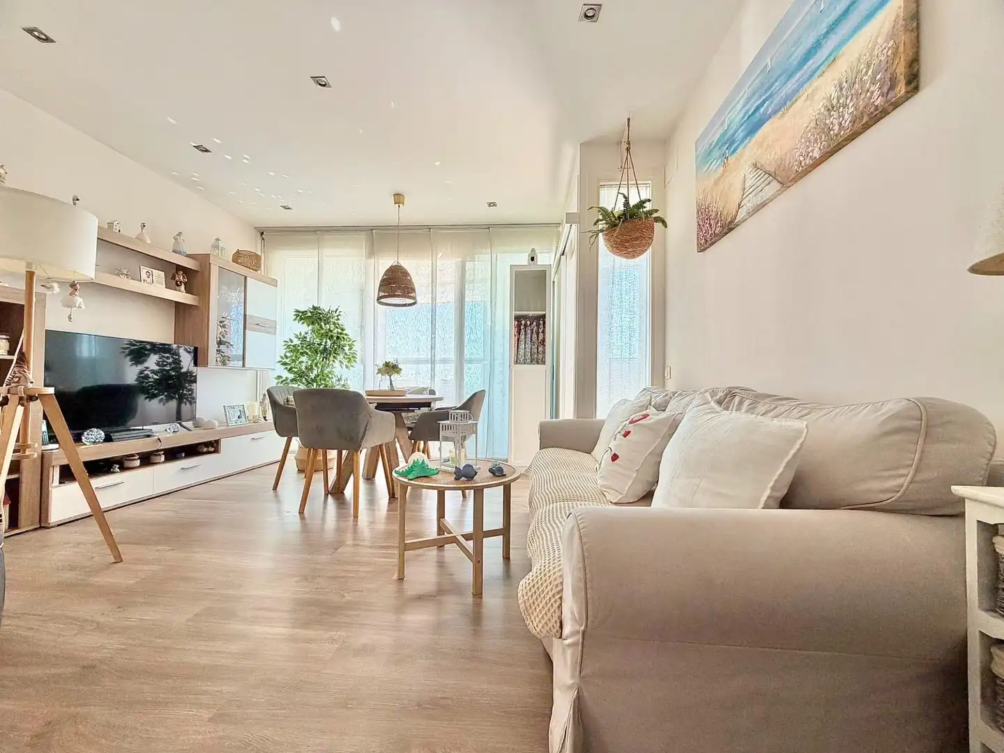 Living room of Flat for sale in Terrassa  with Heating, Parquet flooring and Terrace