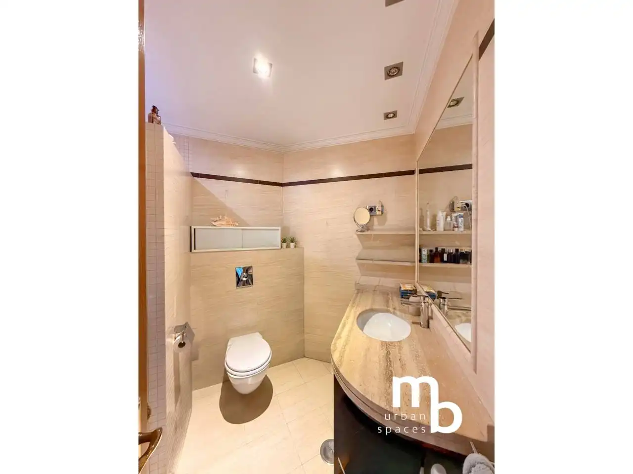 Baño de Piso en venta en Madrid con Aire acondicionado, Calefacción y Parquet