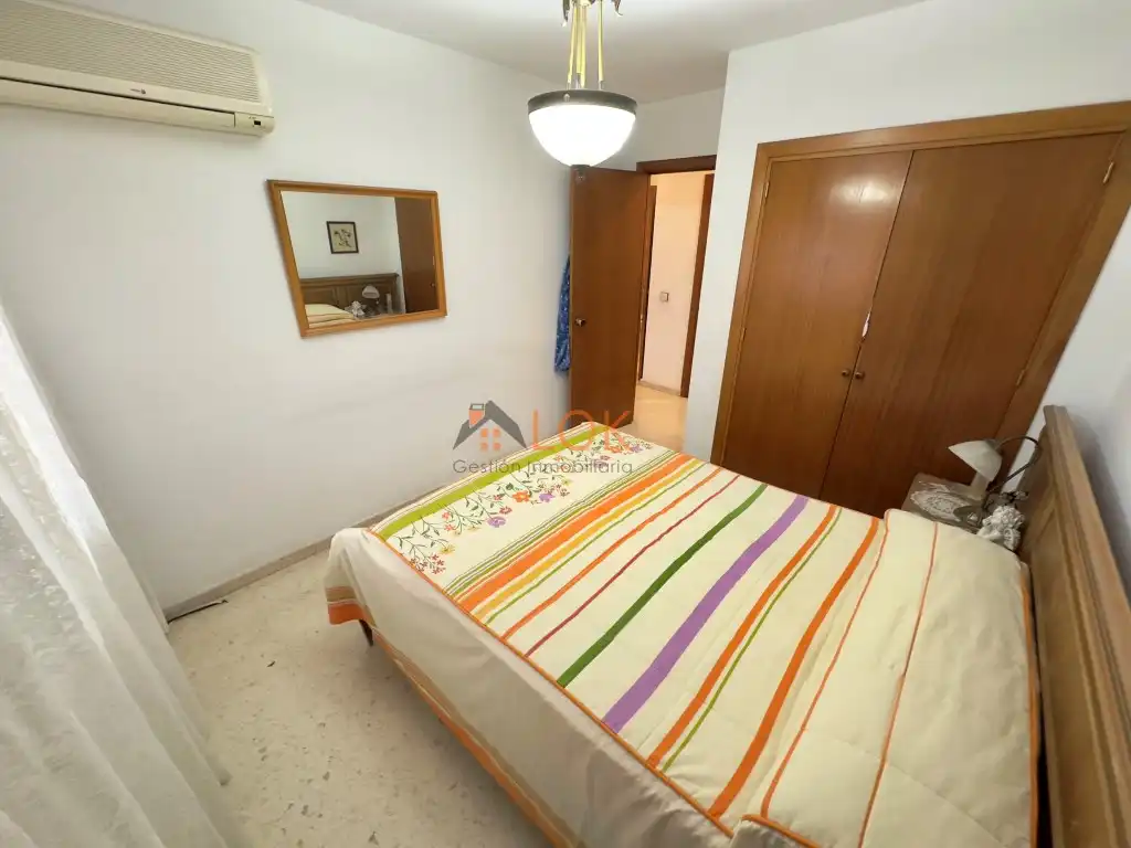 Dormitori de Pis en venda en Málaga amb Aire condicionat i Terrassa