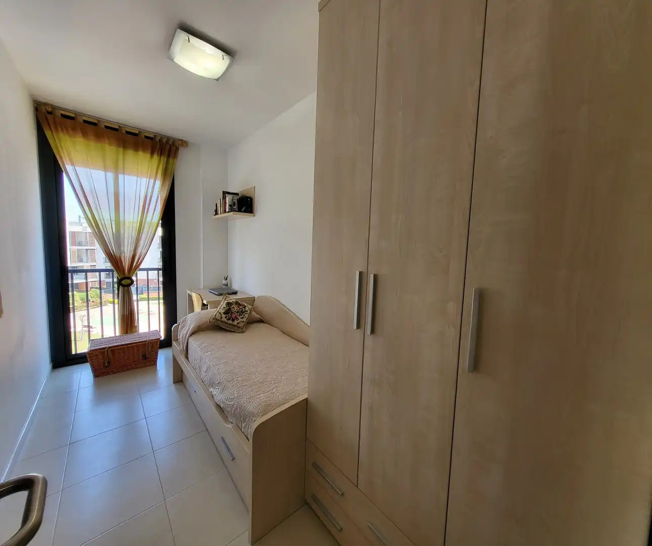 Habitación de Ático de alquiler en Cubelles con Aire acondicionado, Calefacción y Terraza