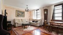 Sala d'estar de Casa o xalet en venda en Getxo  amb Aire condicionat, Calefacció i Parquet